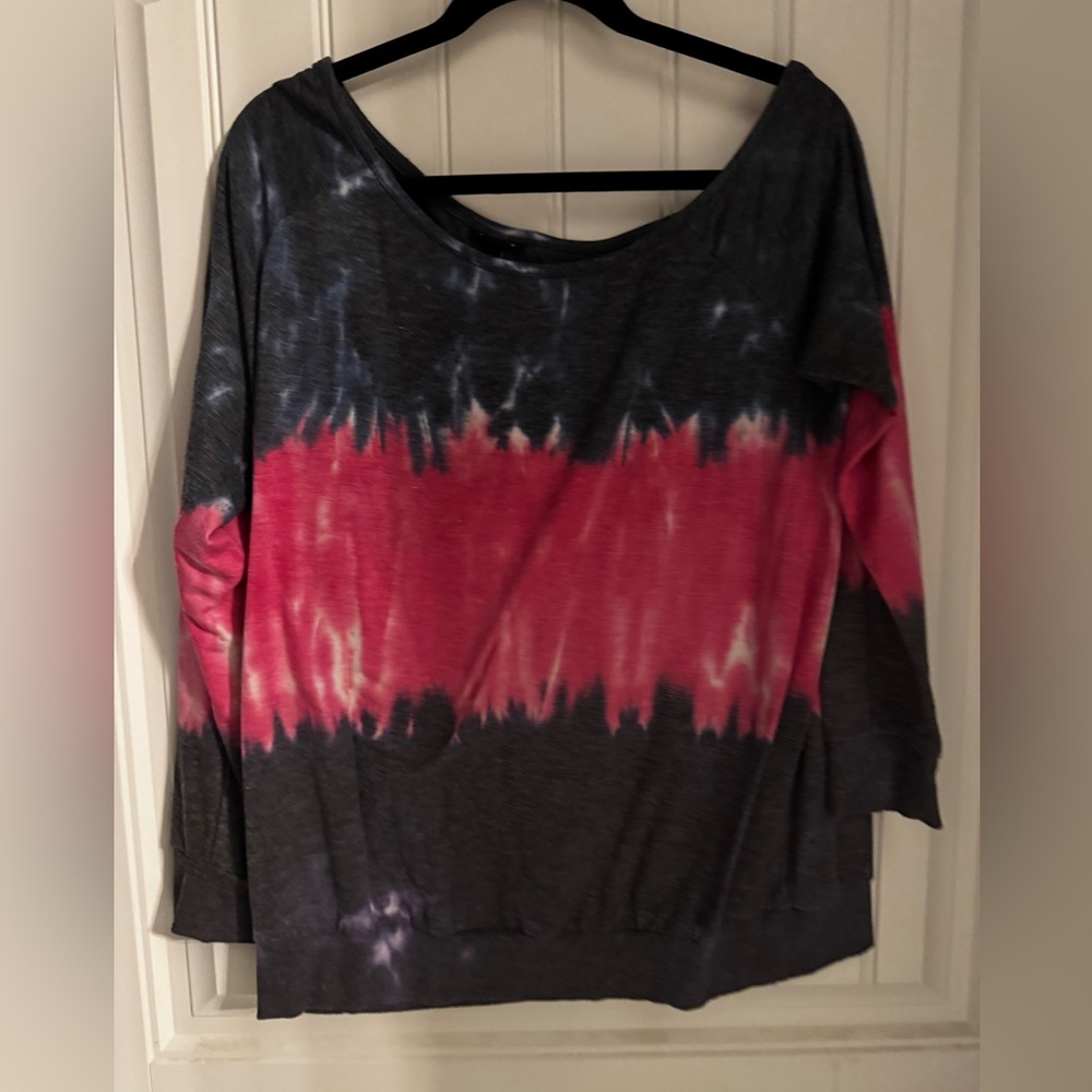 Maurice’s tie dye sweatshirt.